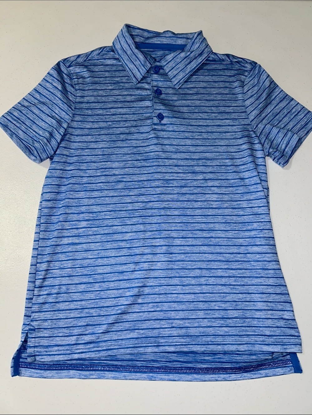 All in Motion Boy’s Blue Lightweight Performance Short Sleeve Polo Size M (8)